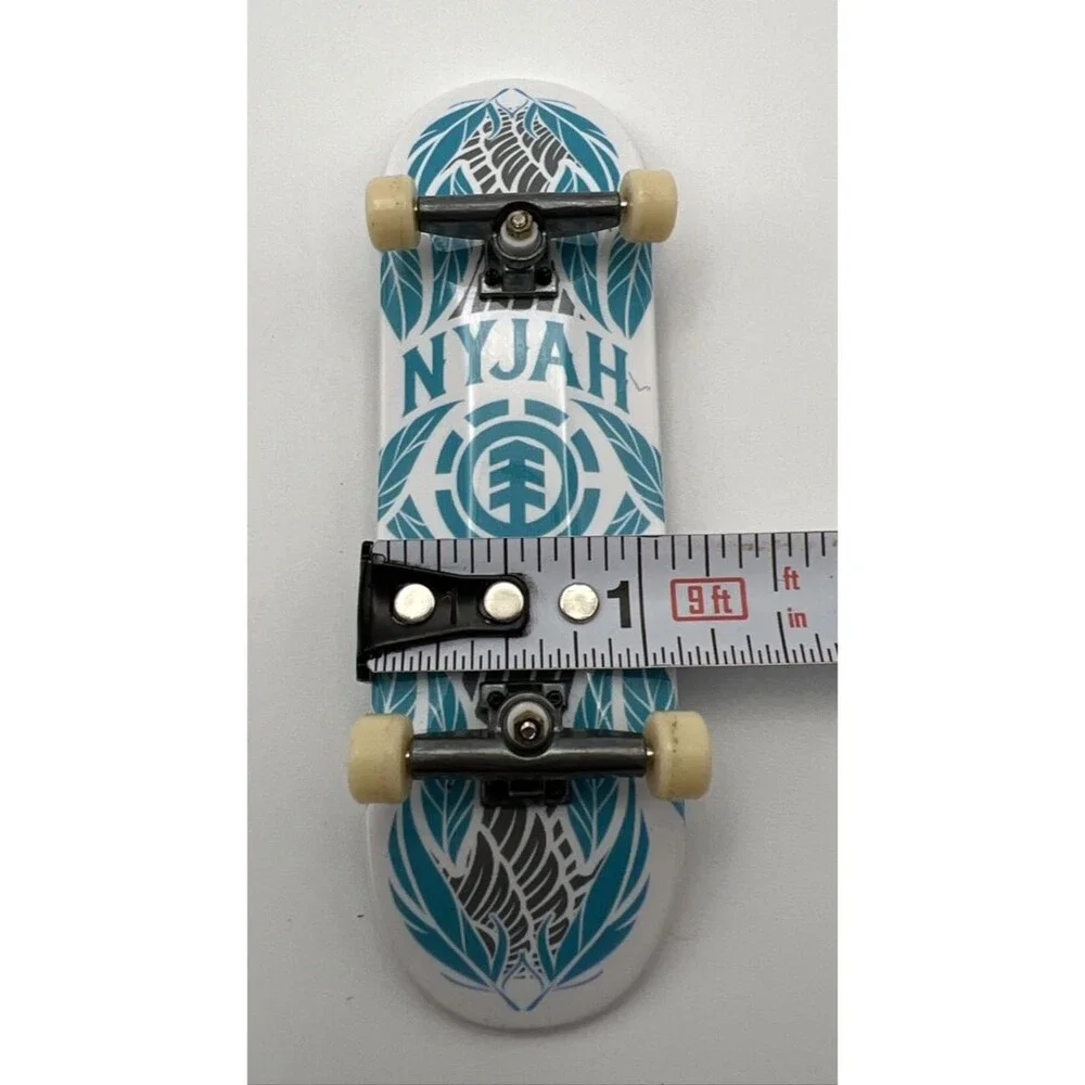Tech Deck ELEMENT Nyjah Huston Fingerboard Skateboard Spin Master 10301 AKS